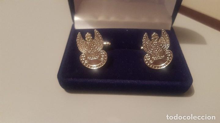 Militaria: Gemelos metal. Emblema del Ej&eacute;rcito de Polonia