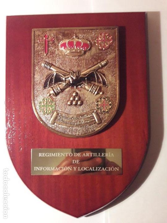Militaria: Metopa militar. Regimiento de Artiller&iacute;a de Informaci&oacute;n y Localizaci&oacute;n.