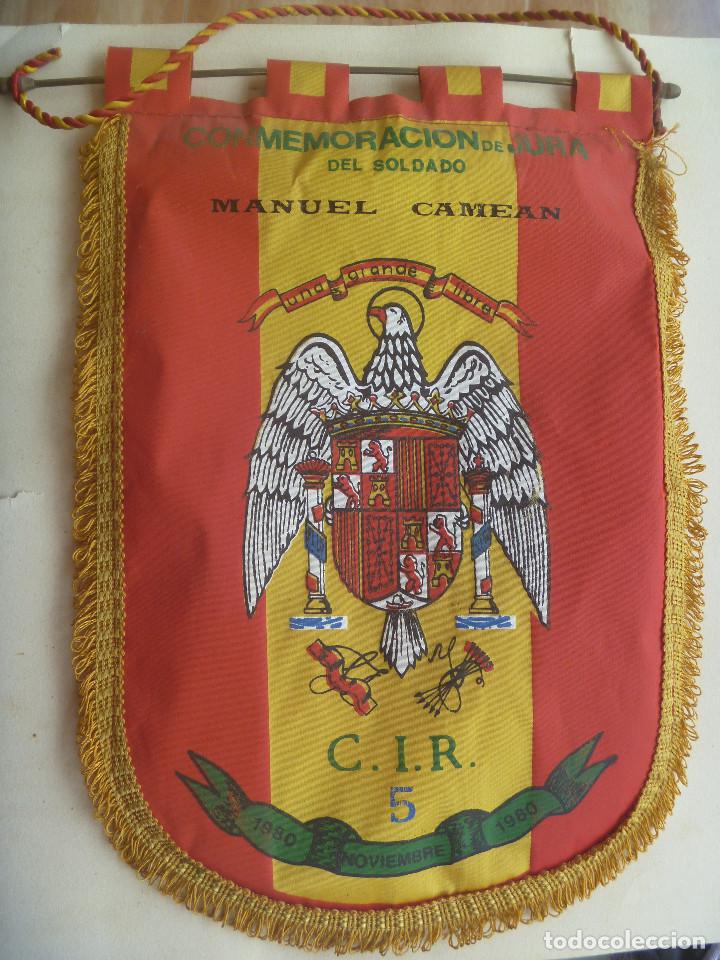 Military Antiques: BANDERIN RECURDO JURA BANDERA CENTRO DE INSTRUCCION DE RECLUTAS N&ordm; 5 , 1980. AGUILA DE SAN JUAN