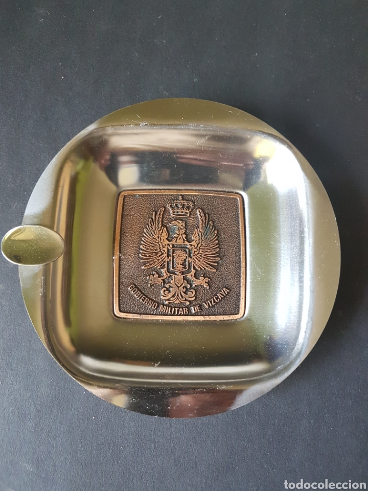 Militaria: Cenicero Gobierno Militar Vizcaya