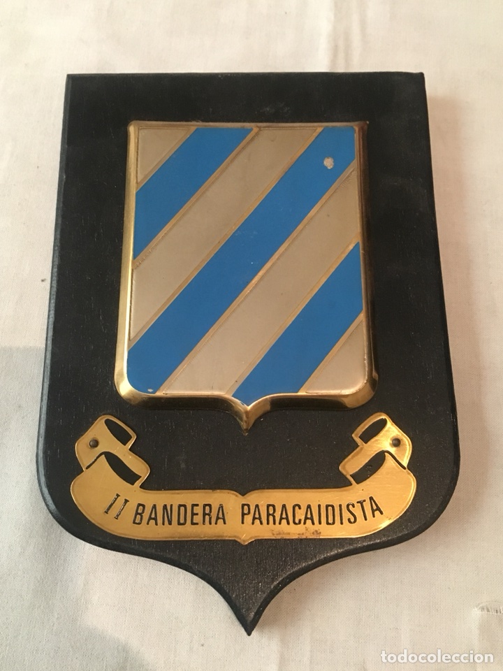 Military Antiques: METOPA MILITAR II BANDERA PARACAIDISTA MN