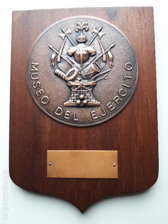 Military Antiques: Metopa Militar. MUSEO DEL EJERCITO.