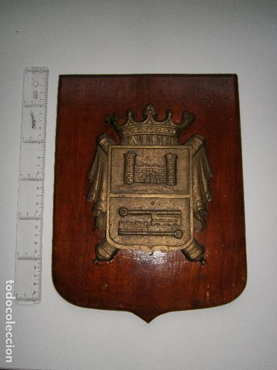 Militaria: Metopa Militar