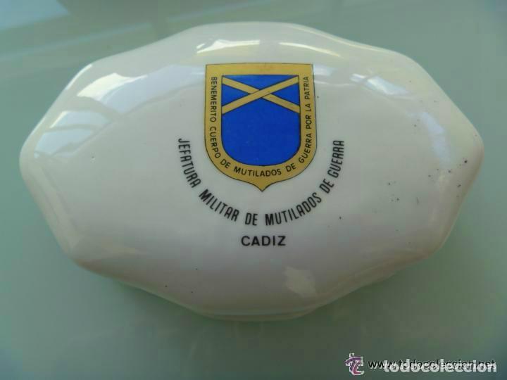 Military Antiques: JOYERO DE CERAMICA DEL CUERPO DE MUTILADOS DE GUERRA . JEFATURA MILITAR DE CADIZ