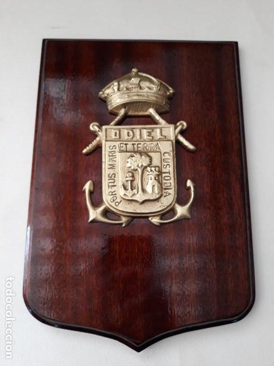 Militaria: Metopa naval del Dragaminas de la Armada Espa&ntilde;ola ODIEL M-26.