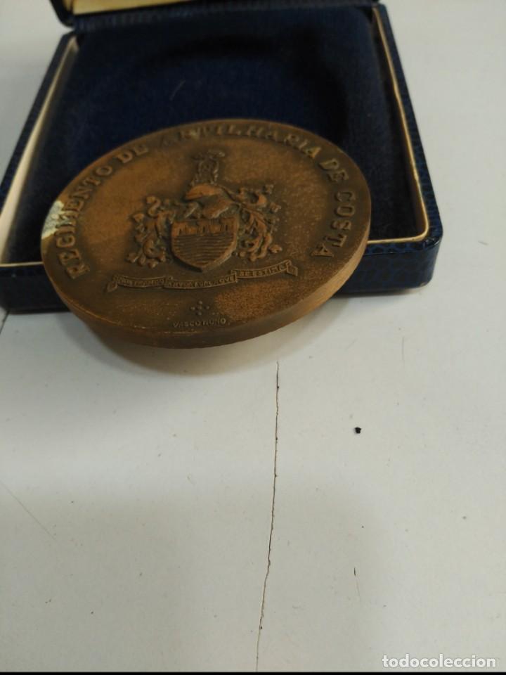 Military Antiques: medalla bronce regimiento de artilleria de lisboa caja original