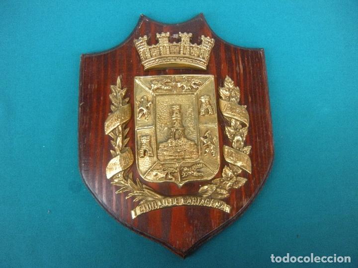 Military Antiques: GRAN METOPA ESCUDO DE CARTAGENA