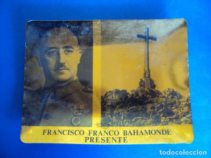 Militaria: (XJ-180957)CENIVERO DE FRANCISCO FRANCO BAHAMONDE PRESENTE - VALLE DE LOS CAIDOS