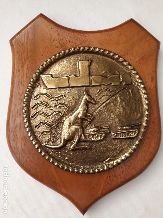 Militaria: Metopa naval. LANCHA DE DESEMBARCO DE CARROS LSM1.