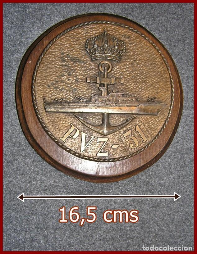 Military Antiques: 144/293..Metopa PVZ 31 Patrullera Conejera...medidas 16,5 cms de di&aacute;metro...peso.....0,900 kgs