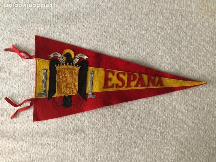 Militaria: ESPA&Ntilde;A-BANDERIN DE FIELTRO CON MULTIPLES PIEZAS PERTENECIENTE AL EJERCITO DE FRANCO-ARTESANAL-RARO