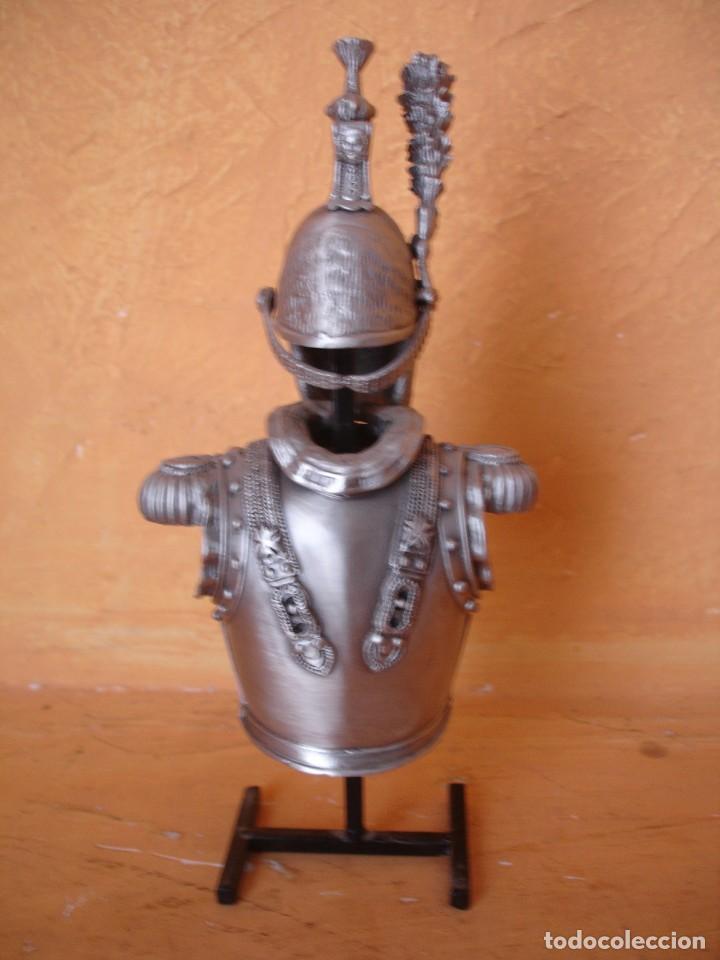 Military Antiques: CORAZA SIGLO XIX EN METAL 21 CM