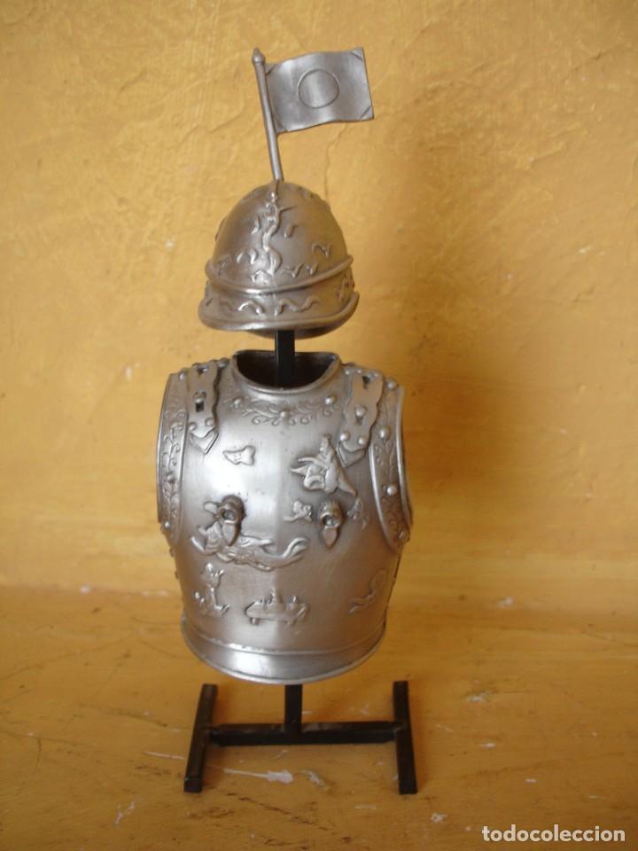 Military Antiques: CORAZA MINIATURA METAL SIGLO XIX 20CM