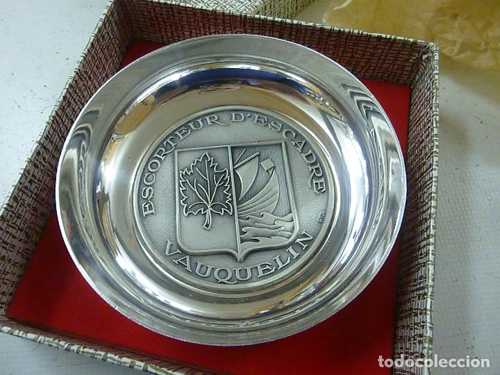 Military Antiques: RECIPIENTE ESCORTEUR D ESCADRE -VAUQUELIN - 11 CENTIMETROS -N