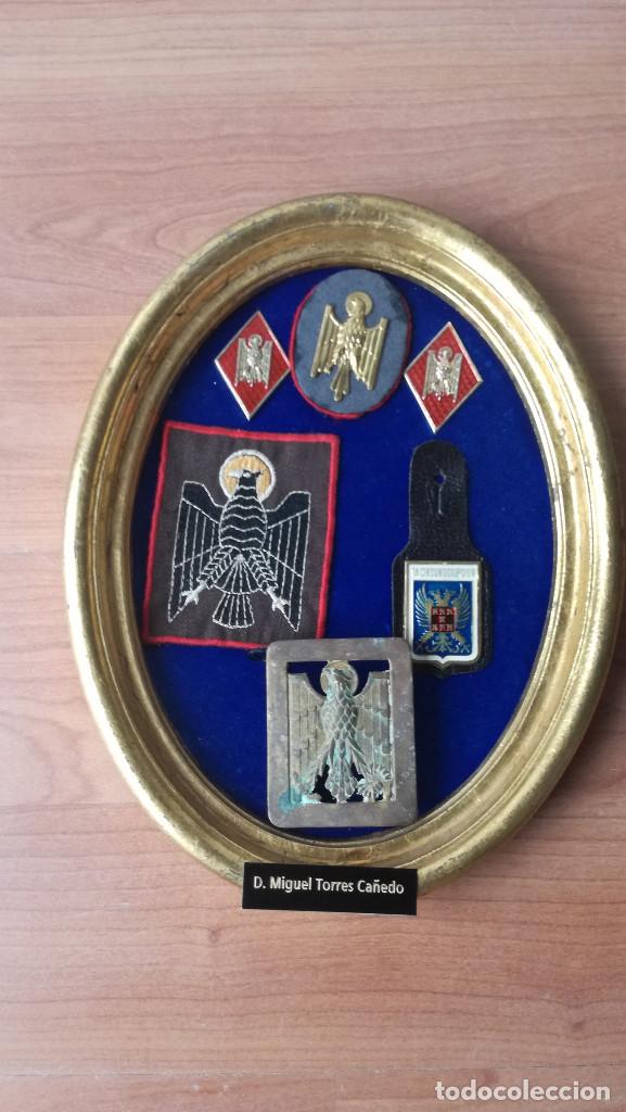 Military Antiques: metopa memorilia de un polic&iacute;a Nacional de la &eacute;poca de Franco.