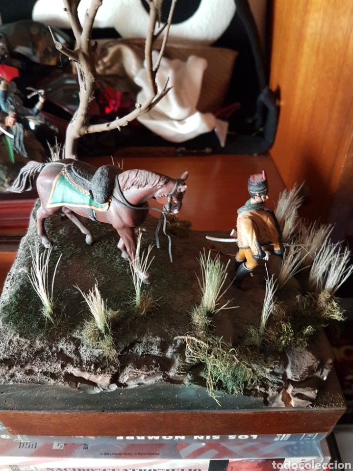 Military Antiques: MAQUETA MILITAR DE UN COSACO