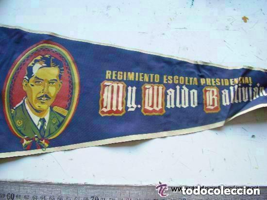 Military Antiques: BANDERIN DEL REGIMIENTO DE ESCOLTA PRESIDENCIAL MY. WALDO BALLIVIAN , A&Ntilde;OS 50 ... 20 X 55 CM.
