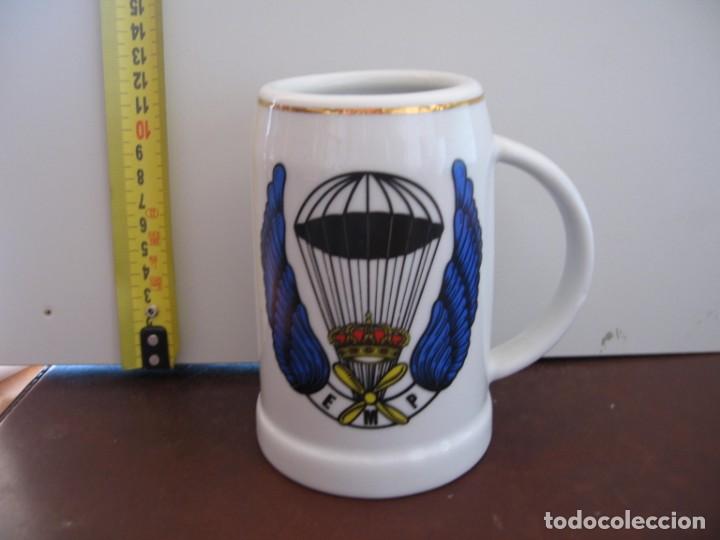 Military Antiques: JARRA CERVEZA ESCUELA MILITAR PARACAIDISTA.