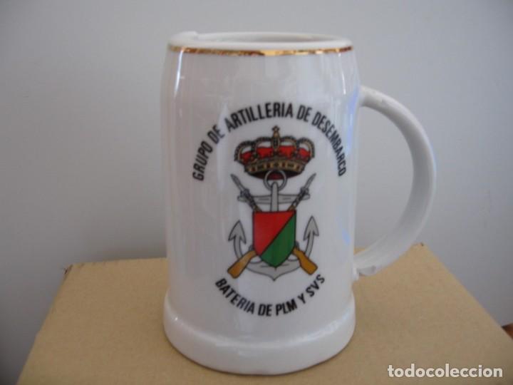 Militaria: JARRA CERVEZA GRUPO DE ARTILLERIA DE DESEMBARCO