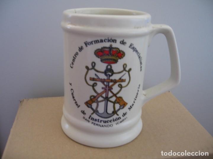 Military Antiques: JARRA CERVEZA CENTRO DE FORMACION DE ESPECIALISTAS Y CUARTEL DE MARINERIA.
