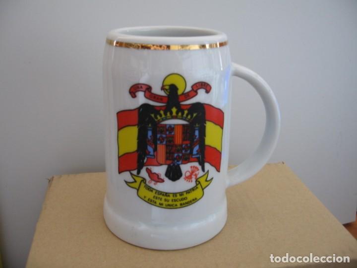 Military Antiques: JARRA DE CERVEZA, ESCUDO AGUILA PRECONSTITUCIONAL.
