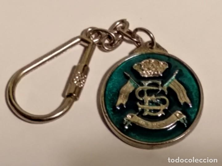 Antiguo Llavero Militar Escudo Ejercito Espanol Comprar Reproducciones Replicas Militares Y Objetos Decorativos En Todocoleccion