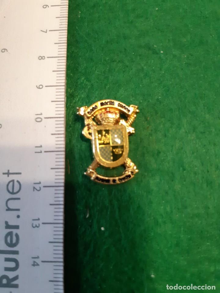 Military Antiques: INSIGNIA ACADEMIA DE GUARDIAS Y SUBOFICIALES