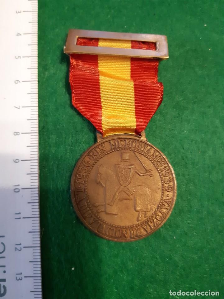 Militaria: MEDALLA  VOLUNTARIOS VIZCAYA 1936