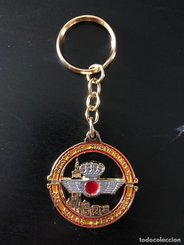 Military Antiques: Llavero Club Deportivo y Sociocultural Militar de Suboficiales en Tablada General Salas Larrazabal