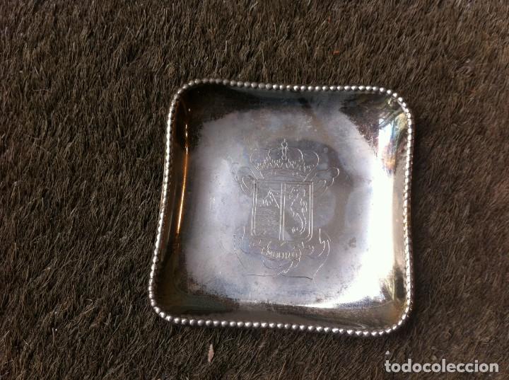 Military Antiques: BANDEJA DE PLATA-ALPACA (ESCUDO - MOURO) 7 X 7CM.  JOYER&Iacute;A JAR, FERROL