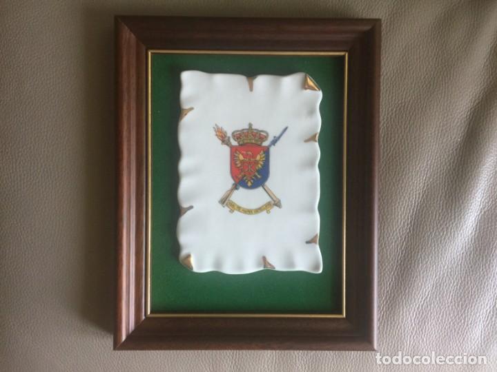 Military Antiques: Metopa USAC Tte. Mu&ntilde;&oacute;z Castellanos