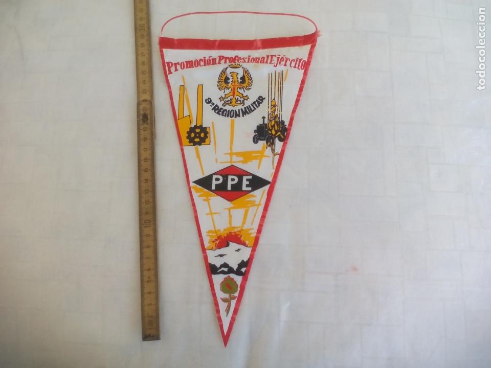 Military Antiques: ANTIGUO BANDER&Iacute;N PROMOCION PROFESIONAL EJERCITO. 9&ordf; REGION MILITAR PPE, A&Ntilde;OS 60