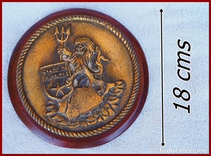 Military Antiques: 184/436..Metopa Mando de Escoltas....Medidas.....18 cms de di&aacute;metro....Pesa......1,800 Kgs