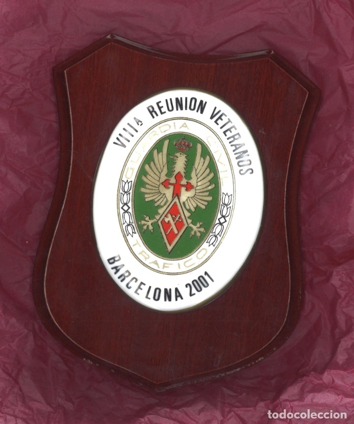 Military Antiques: Metopa Guardia Civil. VIII Reuni&oacute;n veteranos Tr&aacute;fico Barcelona 2001