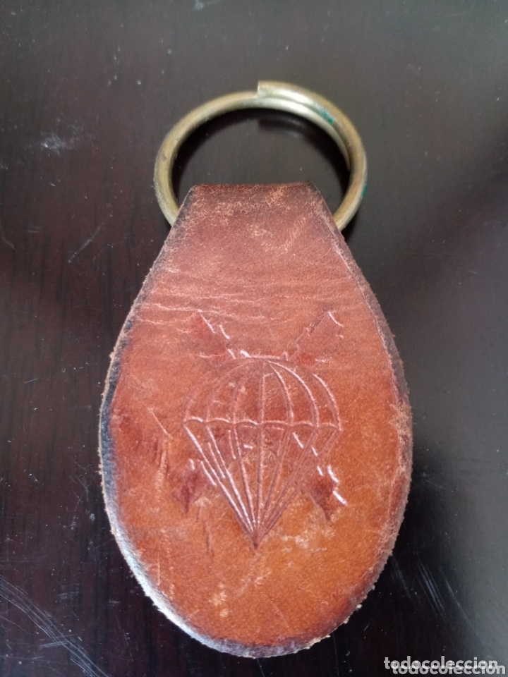 Military Antiques: Llavero Piel Brigada paracaidista ej&eacute;rcito Espa&ntilde;a