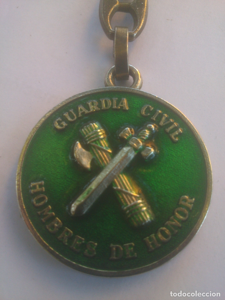 Militaria: Guardia Civil Hombres de honor Llavero metal Esmaltado