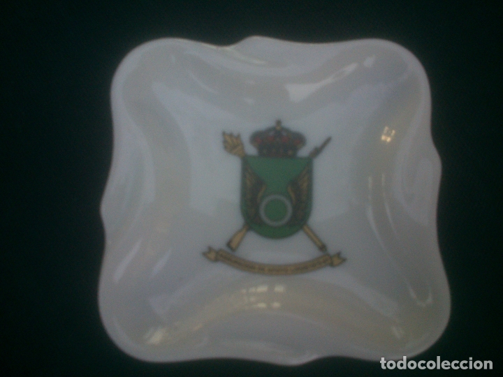 Military Antiques: CENICERO DE CERAMICA DE LA AALOG 61 AGRUPACION APOYO LOGISTICO