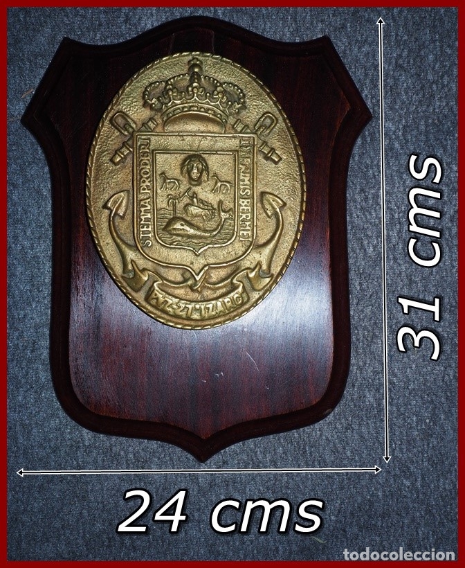 Militaria: 172/408..Metopa PVZ 27 patrullera Izaro...Mide 31 X 23 cms.....y pesa 2,050 kgs