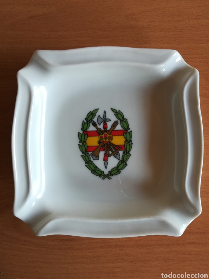 Military Antiques: Cenicero porcelana Escudo de La Legi&oacute;n - Ej&eacute;rcito Espa&ntilde;ol