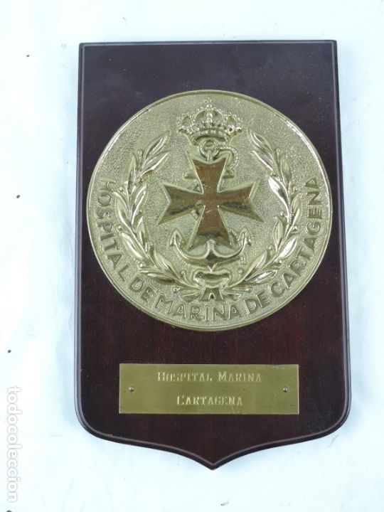 Militaria: METOPA DEL HOSPITAL DE MARINA DE CARTAGENA. MEDICINA, MIDE 25 CMS APROX.