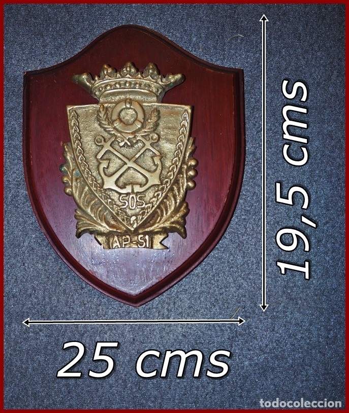 Military Antiques: 197/478..Buque Salvamento AR 41.....Mide.....25 X 19,5 cms......Pesa 1,750 kgs