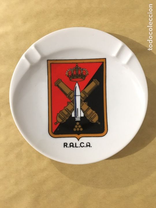 Militaria: ANTIGUO CENICERO - MILITAR R.A.L.C.A. REGIMIENTO DE ARTILLER&Iacute;A LANZACOHETES DE CAMPA&Ntilde;A - ASTORGA.