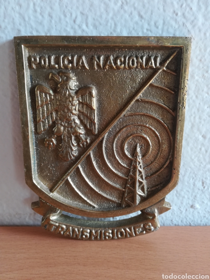 Military Antiques: Escudo macizo Metopa Policia Nacional Transmisiones - CNP Cuerpo Nacional de Policia