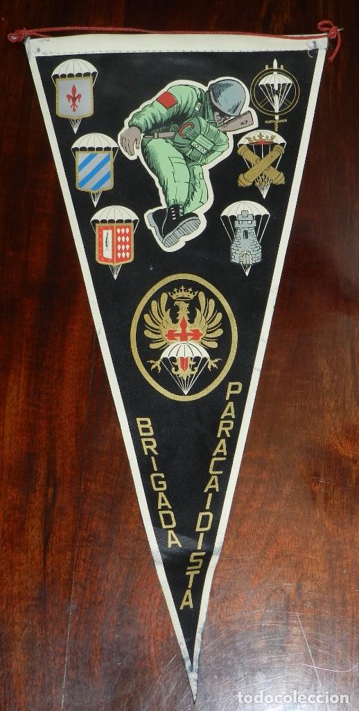 Military Antiques: ANTIGUO BANDERIN BRIGADA PARACAIDISTA, BOINA NEGRA, EPOCA DE FRANCO, Mide 36,5 CMS.