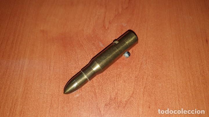 Military Antiques: Raro mechero bala de 8 cm. Recargable, funciona