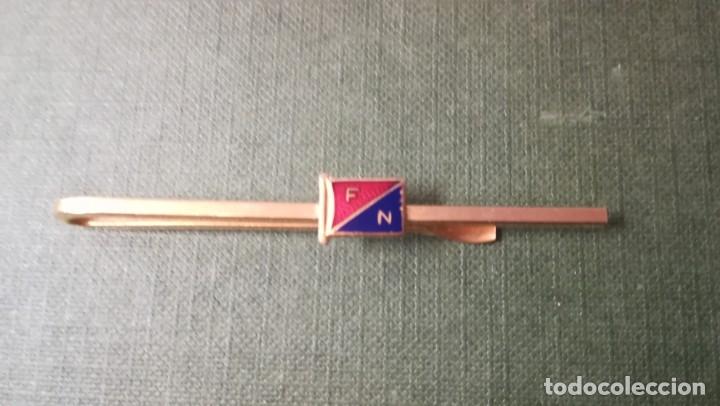 Military Antiques: PISA CORBATAS FUERZA NUEVA