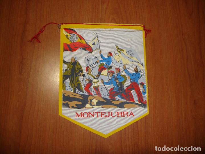 Militaria: (C-1) BANDERIN MILITAR MONTEJURRA