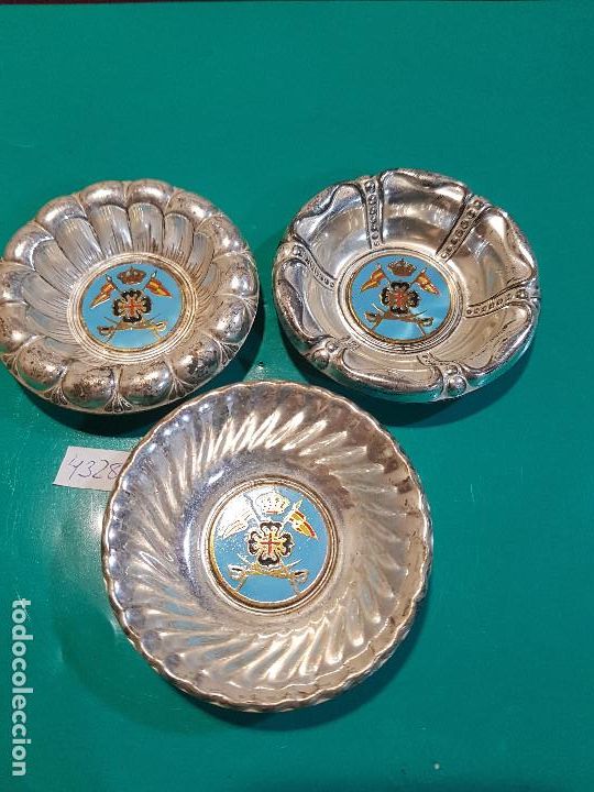 Military Antiques: LOTE DE TRES PLATILLOS DE CABALLERIA