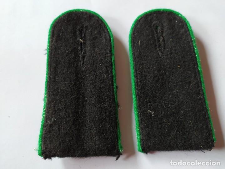 Militaria: Hombreras Waffen SS. Alemania Nazi