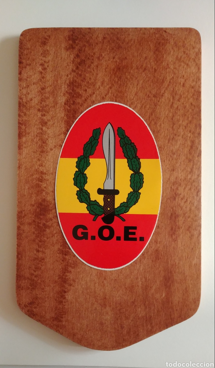 Militaria: Metopa ( fabricada de forma particular) del grupo de operaciones especiales GOE